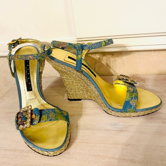 LAUNDRY by Shelli Segal Rhinestone and GOLD braided High Heel Sandals - Picture 1 of 12